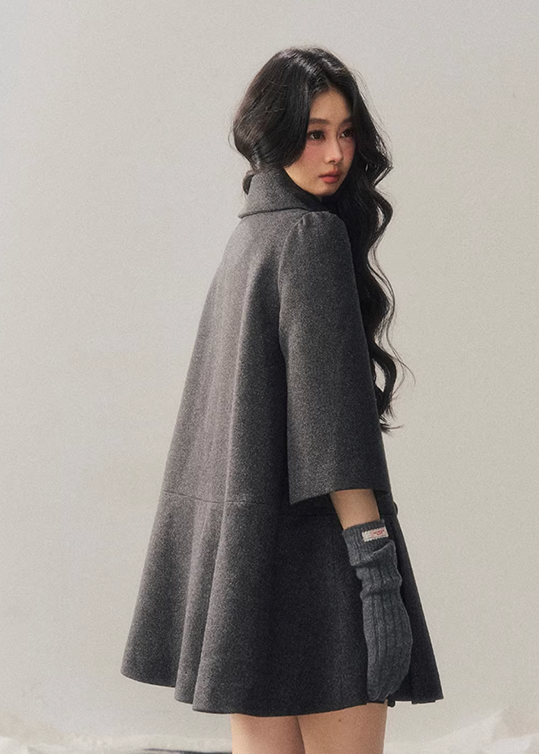 tweed wool coat women, mid length winter coat, gold button wool coat, korean minimal outerwear, refined women coat, elegant winter jacket women, structured wool coat, understated luxury coat, premium women outerwear, aomalm wool style, classic tweed coat women, feminine winter coat, modern wool mid coat, daily luxury outerwear, winter fashion women coat