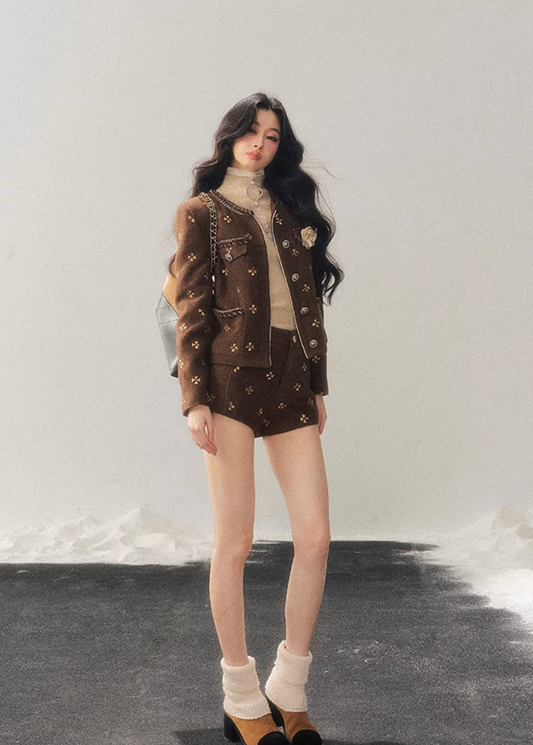 wool suit set women, padded winter suit women, korean minimal two piece set, refined winter outfit women, elegant wool jacket set, premium women winter wear, tailored wool suit women, understated luxury clothing, aomalm wool style, soft structured winter set, classic women suit set, winter fashion women set, feminine tailored outfit, calm luxury winter wear, modern women wool set
