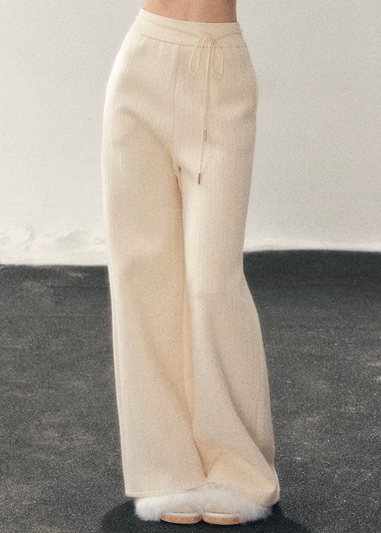 wide leg knit pants women, winter wide trousers women, korean minimal pants, soft knit lounge pants, relaxed fit winter trousers, elegant casual pants women, comfortable women pants, premium knit bottoms, aomalm pants style, understated luxury trousers, loose fit winter pants, modern women knit pants, calm style clothing women, versatile wide leg pants, cozy winter bottoms