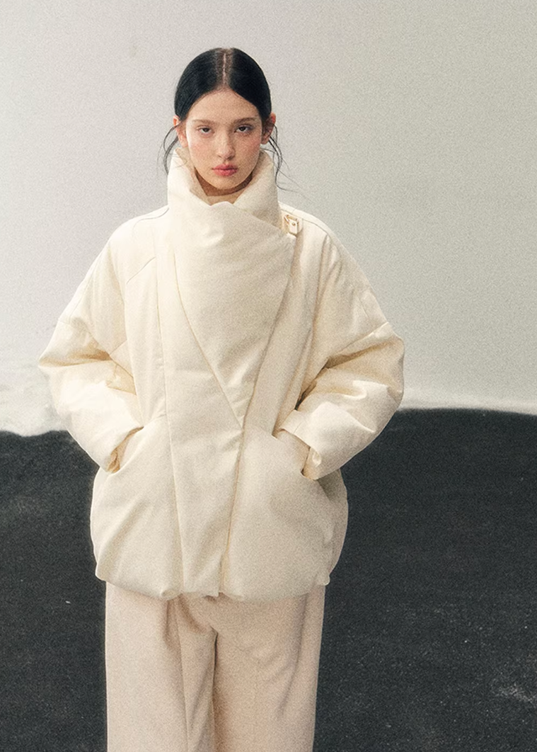 white duck down jacket women, winter down coat women, turtleneck puffer jacket, korean minimal outerwear, warm winter jacket women, premium down coat, thickened winter jacket, elegant puffer women, refined winter outerwear, aomalm down style, understated luxury coat, cold weather jacket women, modern women down jacket, soft silhouette winter coat, daily winter essential