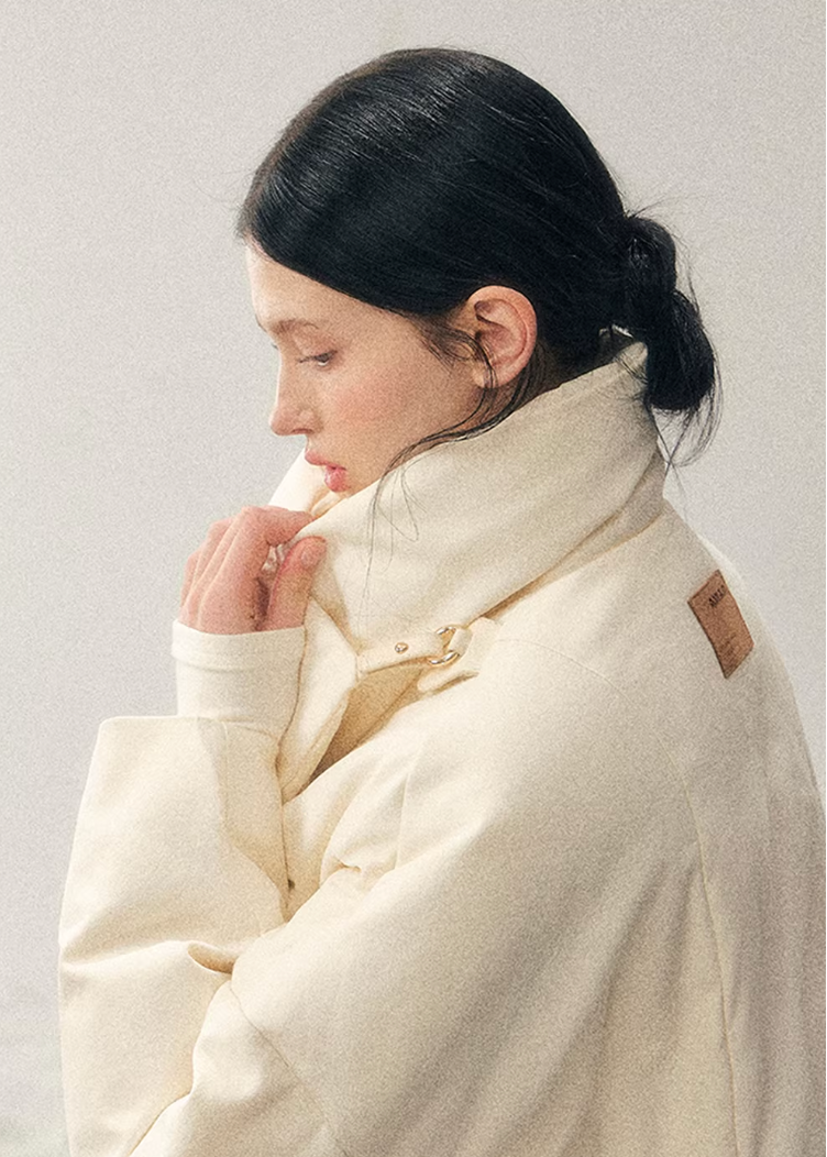 white duck down jacket women, winter down coat women, turtleneck puffer jacket, korean minimal outerwear, warm winter jacket women, premium down coat, thickened winter jacket, elegant puffer women, refined winter outerwear, aomalm down style, understated luxury coat, cold weather jacket women, modern women down jacket, soft silhouette winter coat, daily winter essential