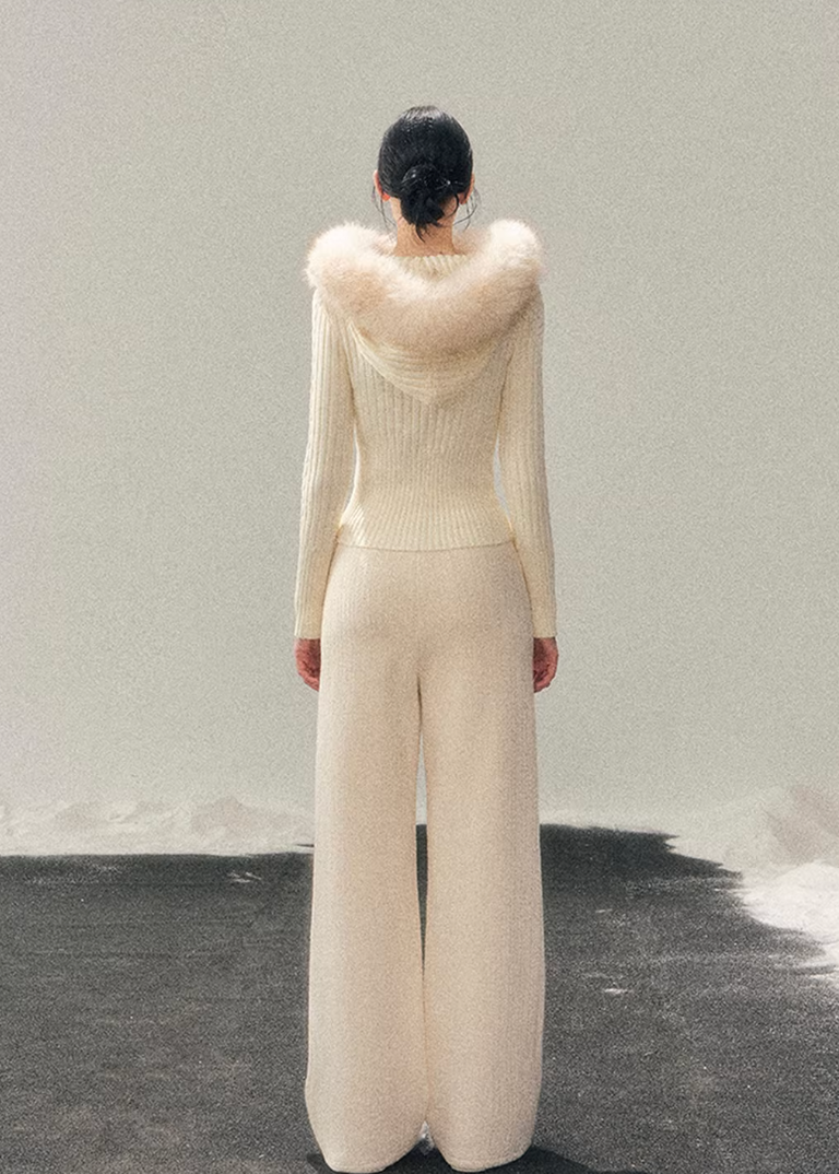 hooded knit sweater women, cable knit winter top, korean minimal knitwear, slim fit knit sweater, winter hooded sweater women, refined women knit top, soft cable knit jacket, elegant casual winter wear, premium knitwear women, aomalm knit style, understated luxury sweater, warm winter knit top, modern women sweater, versatile knit jacket women, feminine winter knit