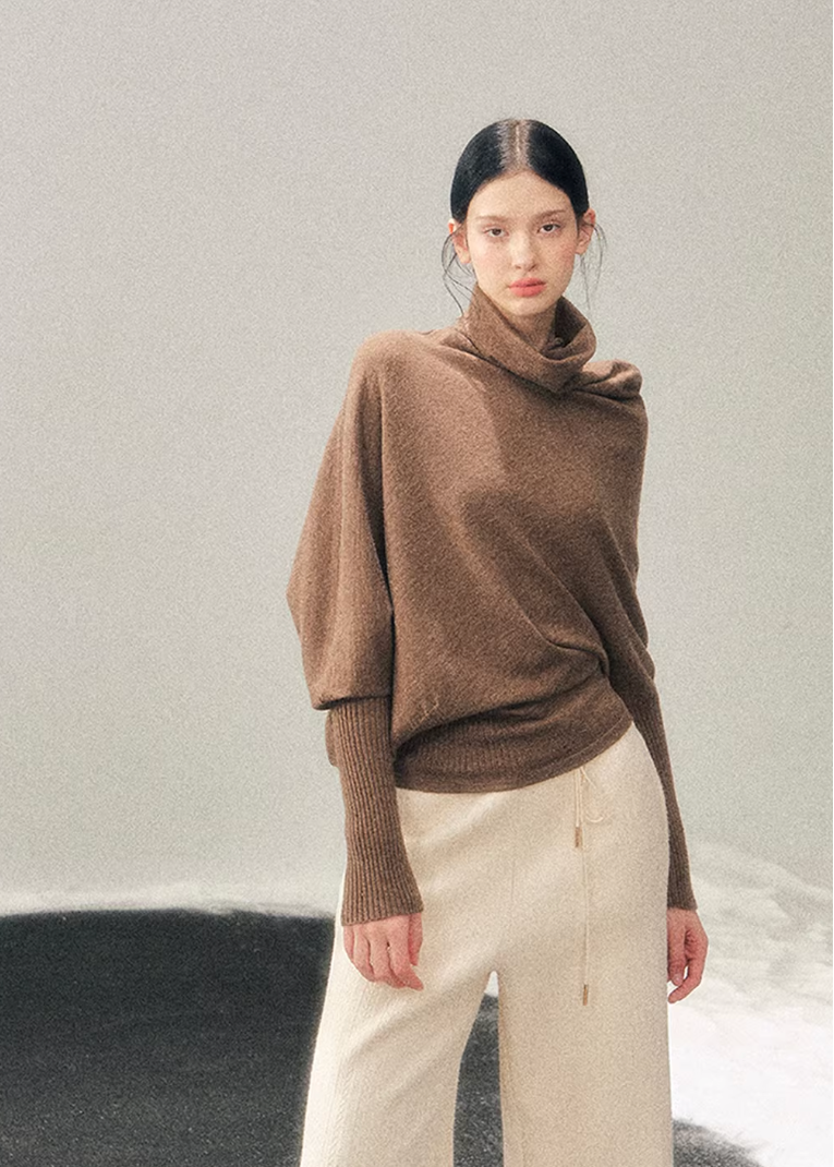 turtleneck knit sweater women, korean minimal knit top, lazy style winter sweater, draped knit top women, soft waist sweater, refined casual knitwear, winter knit top women, elegant daily wear sweater, premium women knit, aomalm knit style, understated luxury sweater, modern women basics, relaxed fit turtleneck, versatile winter knit, feminine winter top