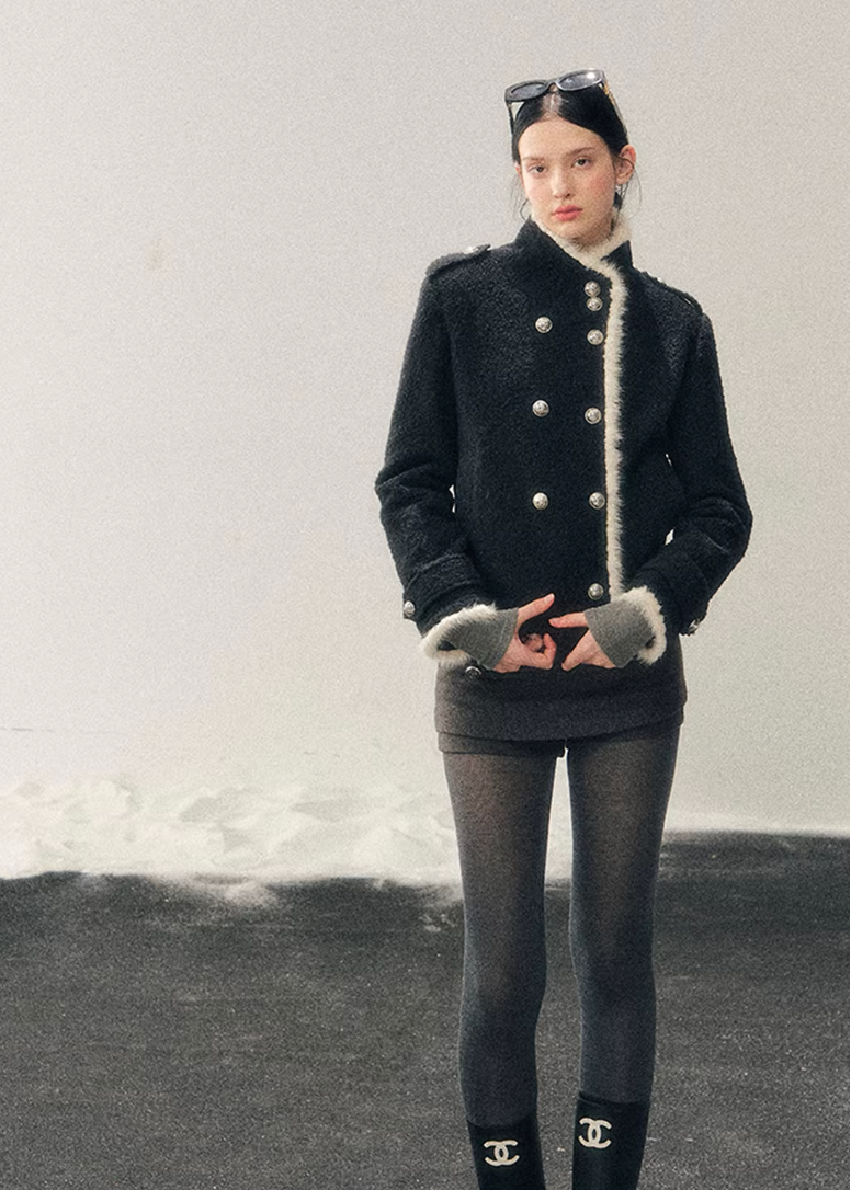 hepburn wool coat women, padded wool jacket women, winter wool coat women, korean minimal outerwear, elegant winter coat, refined women jacket, classic short wool coat, premium women outerwear, aomalm wool style, understated luxury winter wear, thickened wool coat, feminine winter jacket, modern women coat, timeless winter outerwear, daily luxury wool coat