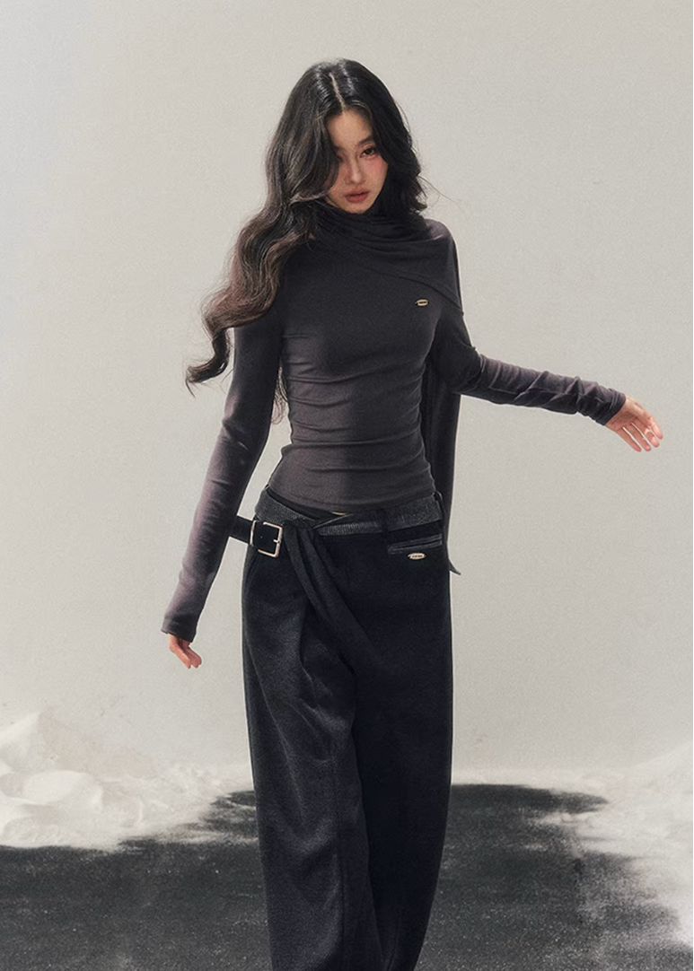 wool long sleeve top women, winter base layer women, waist fitted t shirt women, korean minimal top, refined women basics, soft wool tee women, elegant winter layering top, premium women knitwear, aomalm top style, understated luxury clothing, modern women long sleeve, versatile winter top, slim fit wool t shirt, daily wear women top, minimal winter essential