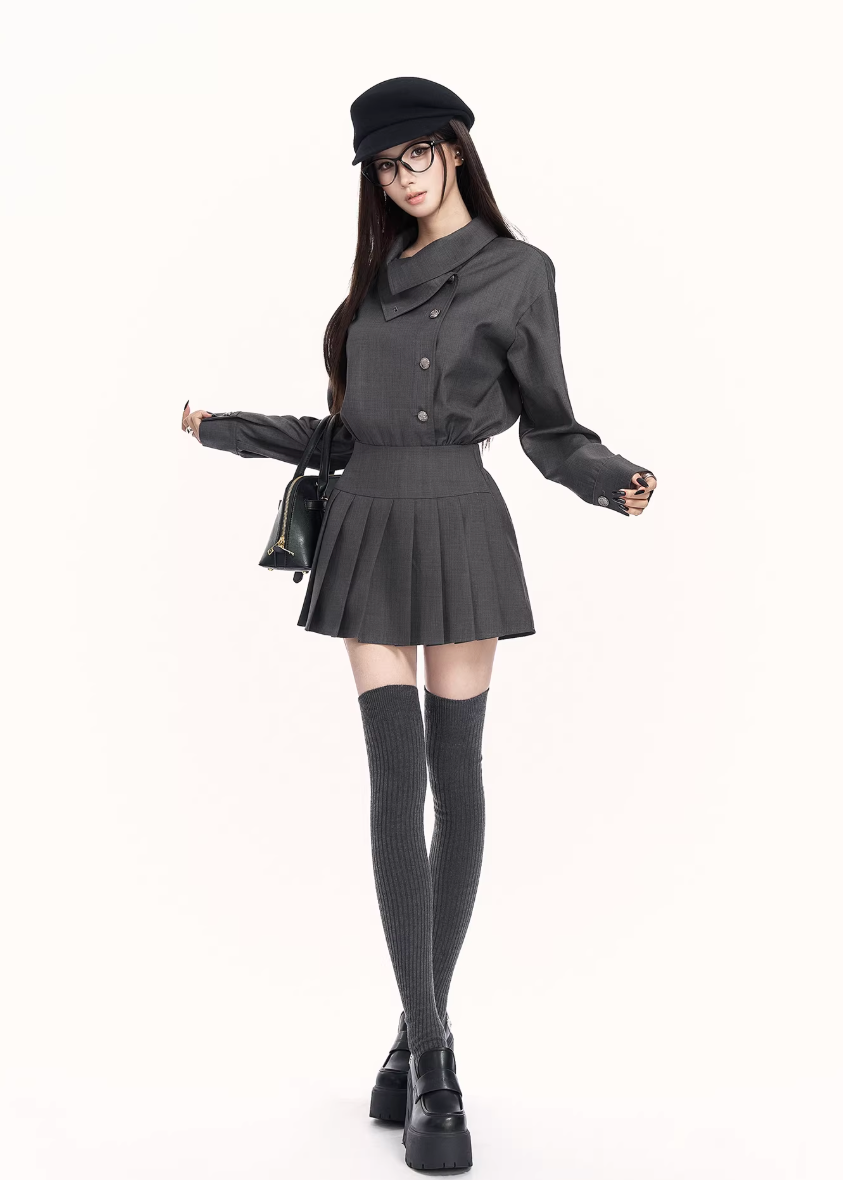 trench style mini dress women, pleated waist dress, british college dress women, edgy commuter dress, lapel mini dress women, dark minimalist fashion dress, vock dress style, tailored spring dress women, urban preppy dress, waist shaping mini dress, alternative office wear women, structured pleated dress, modern black gray dress, controlled silhouette fashion, early spring women dress