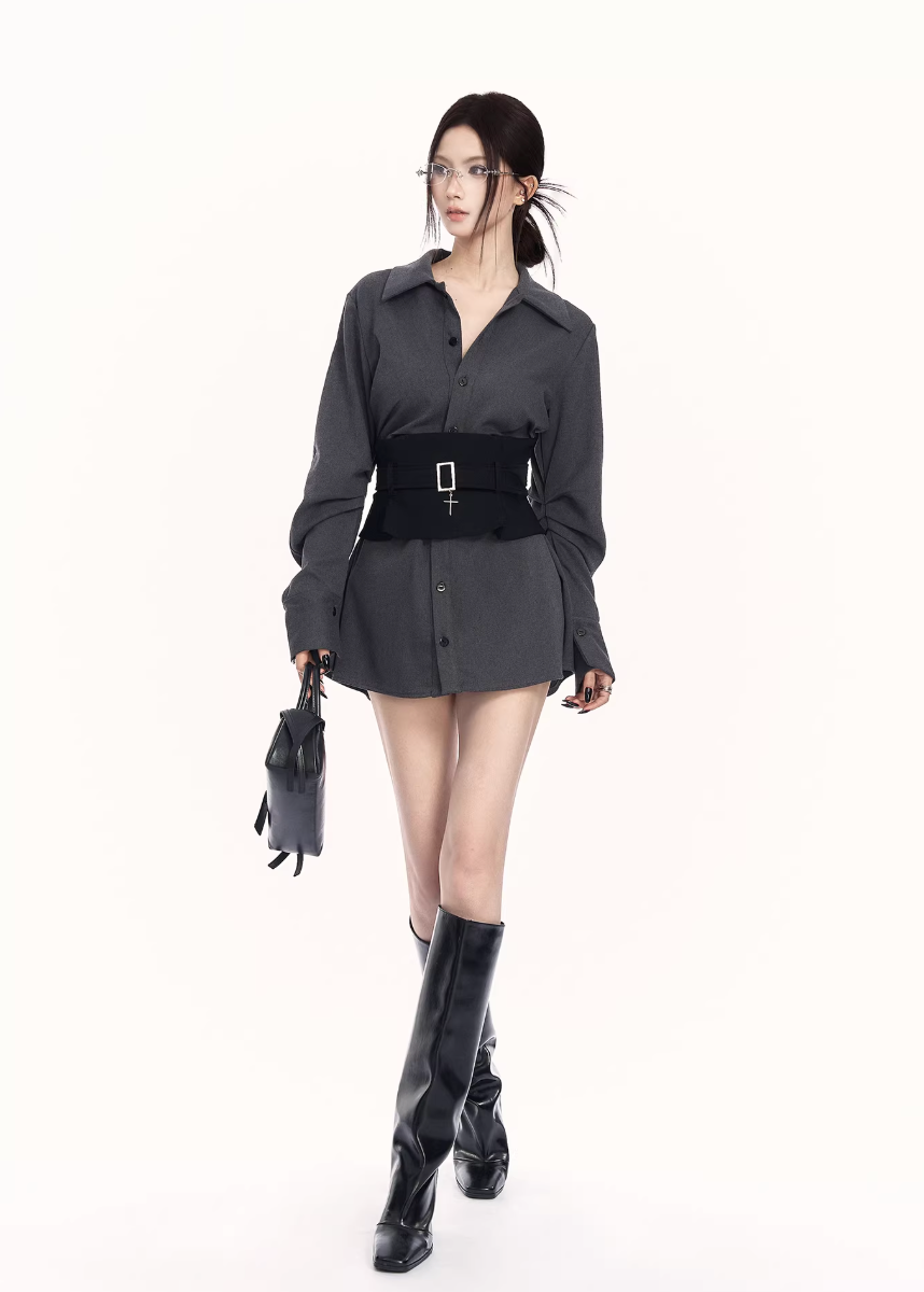 layered shirt set women, structured tunic shirt, edgy commuter outfit, two piece shirt women, waist shaping shirt set, dark minimalist fashion, vock shirt style, urban women outfit, tailored long sleeve shirt, modern street tailoring, alternative office wear women, black gray shirt set, controlled silhouette fashion, premium niche womenswear, minimalist edgy clothing