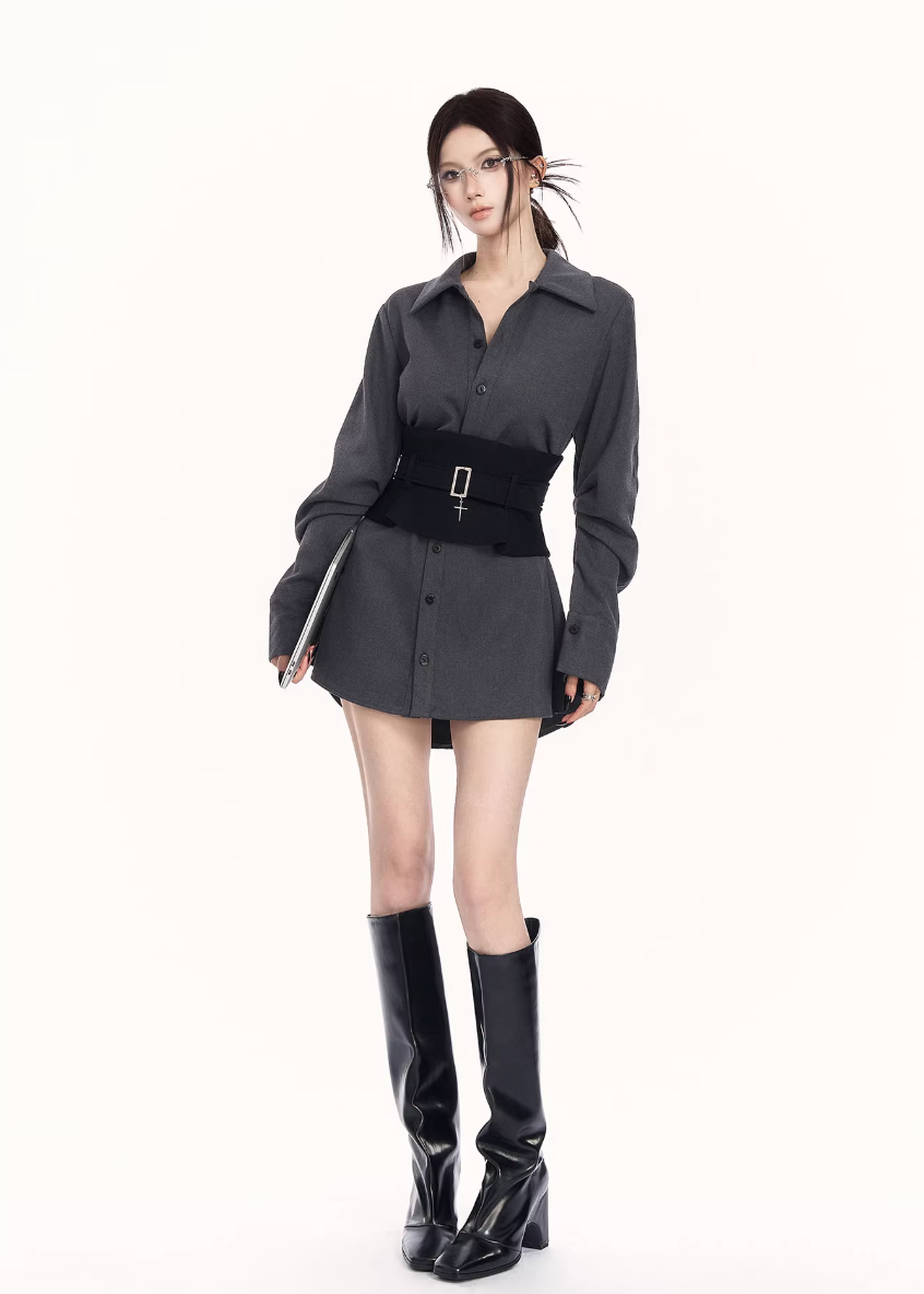 layered shirt set women, structured tunic shirt, edgy commuter outfit, two piece shirt women, waist shaping shirt set, dark minimalist fashion, vock shirt style, urban women outfit, tailored long sleeve shirt, modern street tailoring, alternative office wear women, black gray shirt set, controlled silhouette fashion, premium niche womenswear, minimalist edgy clothing