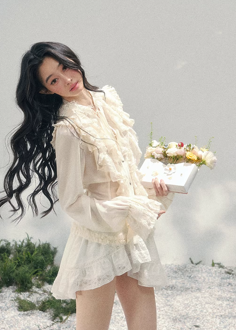AOMALM lace mini skirt, French romantic puff skirt, feminine irregular lace skirt women, Korean elegant spring mini skirt, quiet luxury romantic outfit, Parisian inspired lace ruffle skirt, delicate layered lace mini skirt, romantic Korean French aesthetic clothing, high waist lace puff skirt women, elegant spring lace fashion, soft feminine mini skirt design, refined luxury womenswear skirt, romantic lightweight spring skirt, luxury Korean designer inspired lace skirt