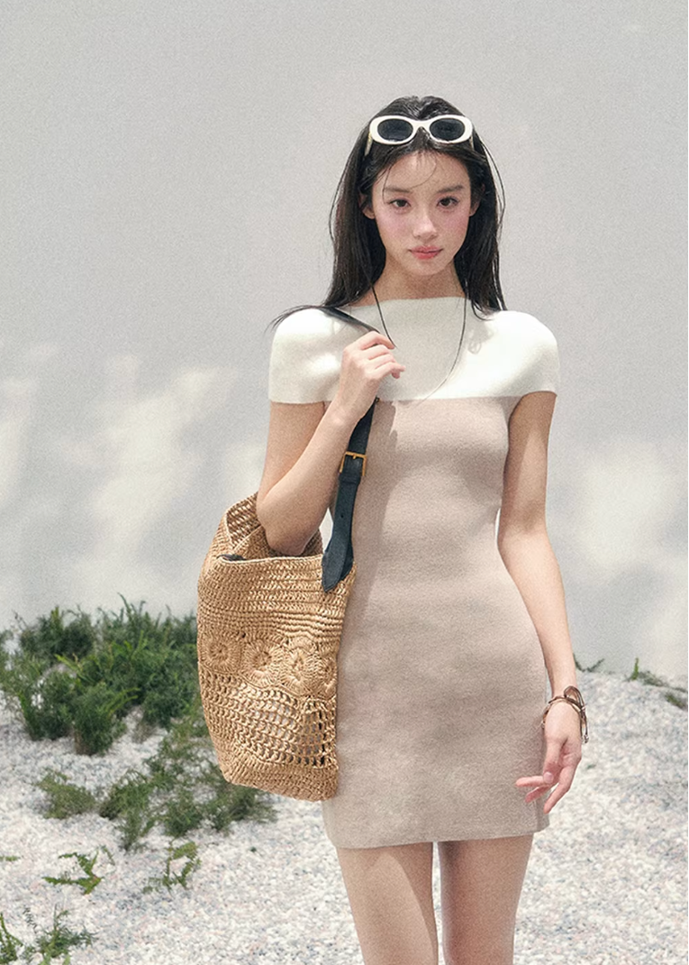 AOMALM knit mini dress women, French romantic fitted dress, feminine colorblock knit dress, Korean elegant spring mini dress, quiet luxury romantic outfit, Parisian inspired knit dress women, refined feminine silhouette dress, romantic Korean French aesthetic clothing, lightweight spring knit mini, elegant body shaping knit dress, soft luxury womenswear dress, mature feminine mini dress style, luxury Korean designer inspired knitwear, refined spring outfit women