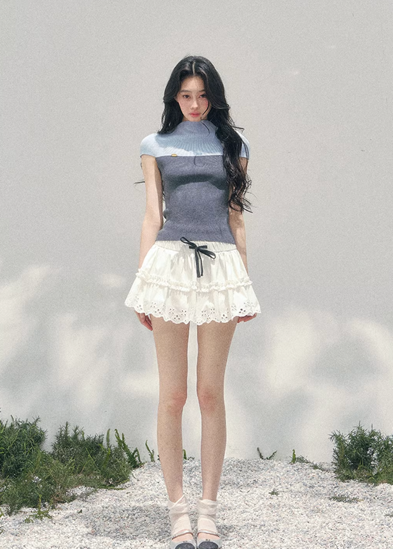 AOMALM colorblock knit top women, French romantic fitted spring top, feminine waist slimming knitwear, Korean elegant short sleeve knit, quiet luxury romantic outfit, Parisian inspired knit blouse, refined feminine silhouette top, romantic Korean French aesthetic clothing, lightweight spring knit top women, soft luxury womenswear knit, elegant colorblock fashion top, luxury Korean designer inspired knitwear, feminine sculpted knit blouse