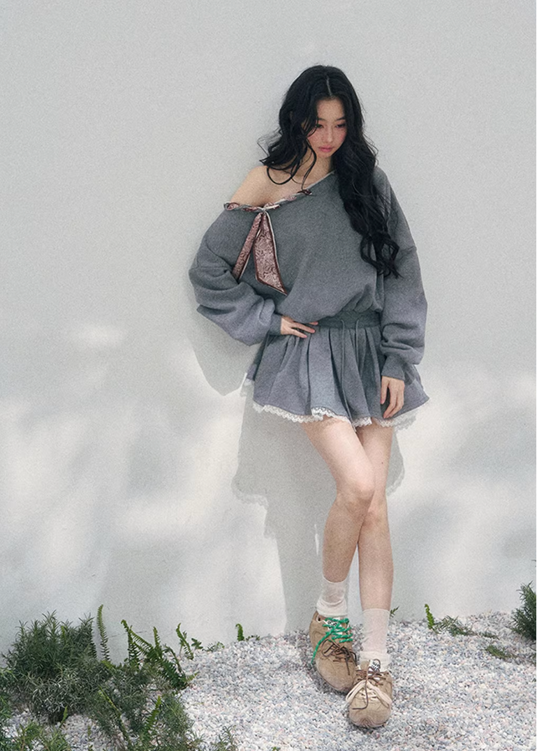 AOMALM slanted shoulder dress women, French romantic sweatshirt mini dress, feminine lace trim knit dress, Korean elegant casual spring dress, quiet luxury romantic outfit, Parisian inspired asymmetric knit dress, delicate lace hem mini dress, romantic Korean French aesthetic clothing, lightweight spring sweatshirt dress women, refined feminine casual dress, soft luxury womenswear knit dress, elegant sporty romantic outfit, luxury Korean designer inspired dress