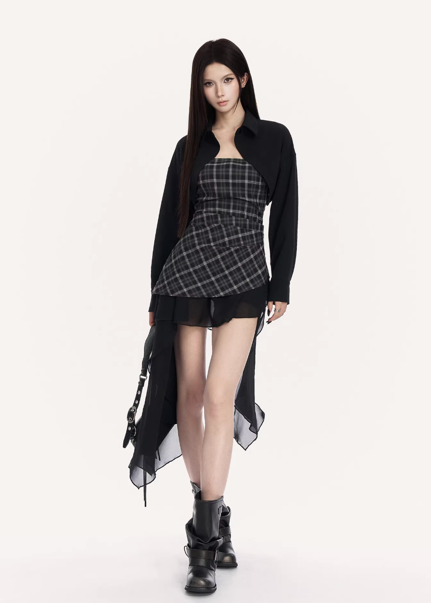 VOCK halter plaid top women, urban asymmetric halterneck blouse, minimalist festival streetwear top, Korean street luxury halter top, cold urban aesthetic womenswear, irregular streamer fashion top, modern Seoul street style halter shirt, architectural silhouette streetwear, VOCK plaid halter layering piece, edgy monochrome festival outfit, structured halterneck street fashion women