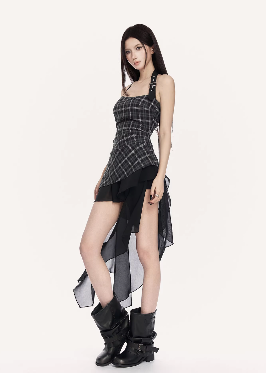 VOCK halter plaid top women, urban asymmetric halterneck blouse, minimalist festival streetwear top, Korean street luxury halter top, cold urban aesthetic womenswear, irregular streamer fashion top, modern Seoul street style halter shirt, architectural silhouette streetwear, VOCK plaid halter layering piece, edgy monochrome festival outfit, structured halterneck street fashion women