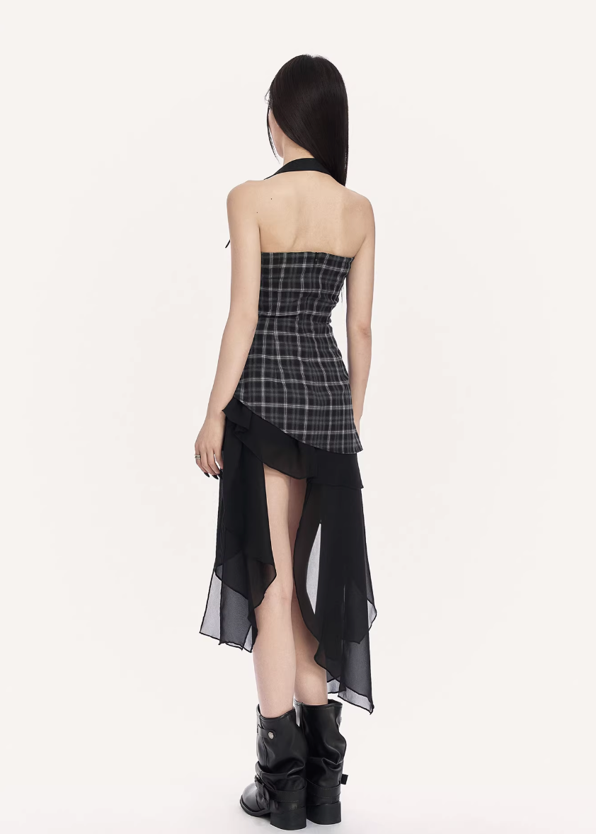 VOCK halter plaid top women, urban asymmetric halterneck blouse, minimalist festival streetwear top, Korean street luxury halter top, cold urban aesthetic womenswear, irregular streamer fashion top, modern Seoul street style halter shirt, architectural silhouette streetwear, VOCK plaid halter layering piece, edgy monochrome festival outfit, structured halterneck street fashion women