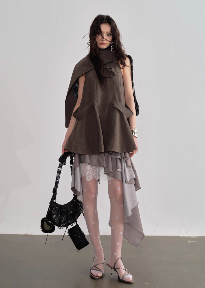 JNYLON detachable cape sundress women, Korean stylish earth tone dress, modern Korean fashion layered dress, chic natural style sundress women, trendy Korean street chic outfit, playful layered earth color dress, lightweight Korean fashion sundress, urban fashion cape dress women, stylish Korean aesthetic sundress, fashionable natural style dress women