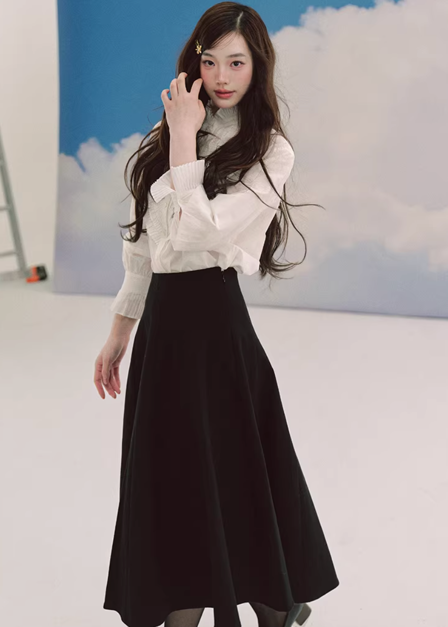 black midi skirt, pleated skirt women, a line midi skirt, umbrella skirt, elegant black skirt, korean fashion skirt, french style midi skirt, high waist skirt, minimalist skirt women, spring midi skirt, flowy skirt outfit, versatile black skirt, classic midi skirt, feminine silhouette skirt, chic pleated skirt, everyday elegant wear, parisian style clothing, soft structured skirt, refined women fashion, timeless wardrobe essential