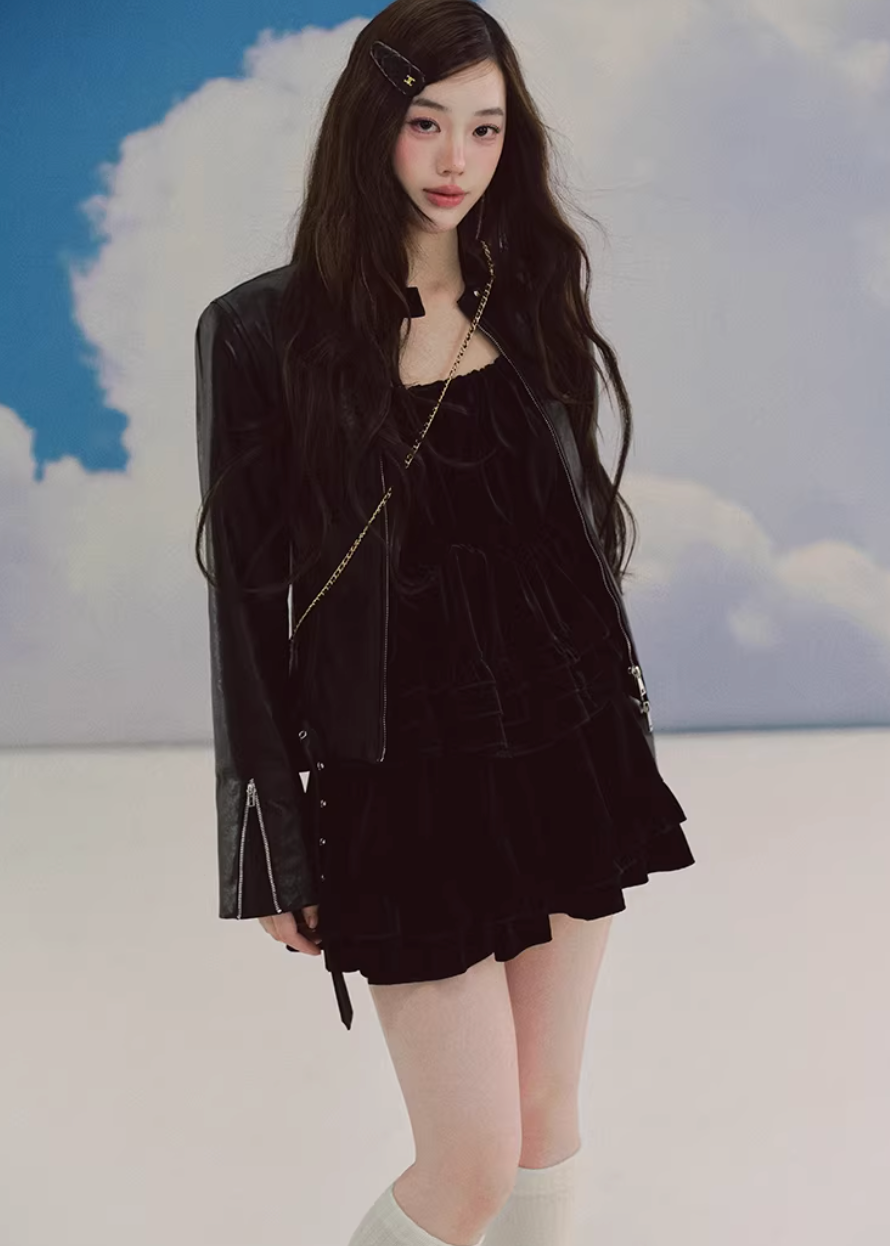 black velvet skirt, ballet mini skirt, tiered skirt women, korean fashion skirt, velvet mini skirt, flared mini skirt, feminine black skirt, soft velvet skirt, slimming mini skirt, playful chic skirt, elegant mini skirt, versatile outfit skirt, layered skirt women, aesthetic fashion skirt, modern feminine clothing, parisian style mini skirt, going out skirt, casual chic mini, refined black skirt, soft texture skirt