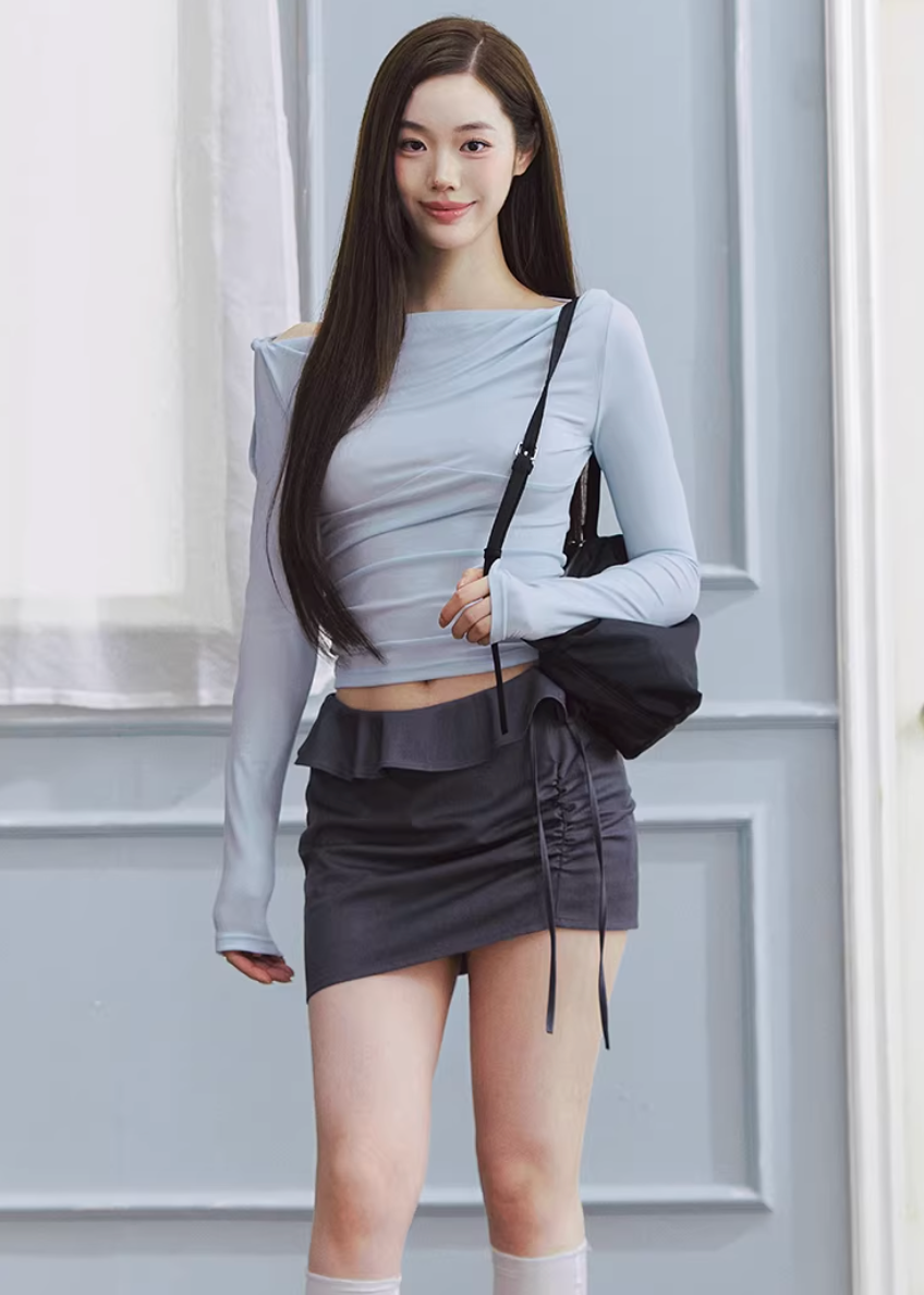 off shoulder top women, tencel long sleeve top, asymmetrical neckline top, korean fashion top, slim fit tee women, minimalist long sleeve top, breathable fabric top, modern feminine clothing, casual chic top, fitted long sleeve shirt, soft knit top women, versatile everyday top, aesthetic fashion top, parisian style clothing, clean line top, lightweight layering top, refined casual wear, edgy feminine outfit, simple design top, contemporary fashion women