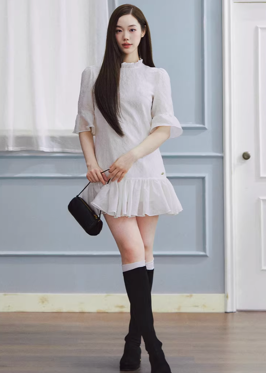white mini dress women, jacquard dress women, ruffle dress spring, korean fashion dress, spring outfits 2026, feminine mini dress, textured white dress, aesthetic fashion dress, lightweight summer dress, chic everyday outfit, modern feminine clothing, elegant casual dress, parisian style clothing, versatile spring dress, soft girl aesthetic dress, flared mini dress, refined casual wear, delicate texture dress, romantic white dress, spring wardrobe essential