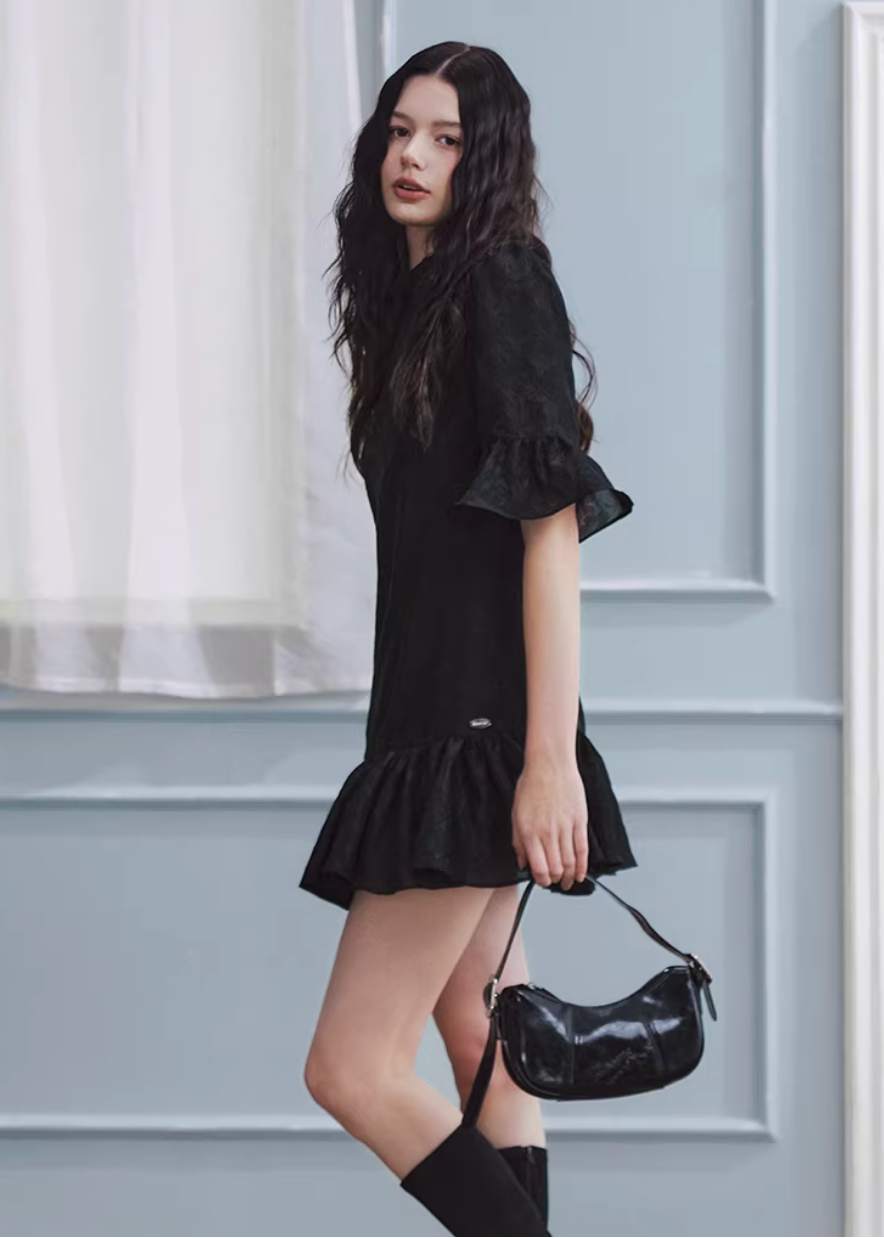white mini dress women, jacquard dress women, ruffle dress spring, korean fashion dress, spring outfits 2026, feminine mini dress, textured white dress, aesthetic fashion dress, lightweight summer dress, chic everyday outfit, modern feminine clothing, elegant casual dress, parisian style clothing, versatile spring dress, soft girl aesthetic dress, flared mini dress, refined casual wear, delicate texture dress, romantic white dress, spring wardrobe essential