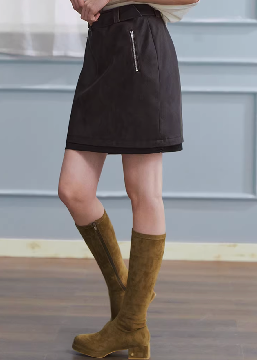 leather mini skirt women, black leather skirt, korean fashion skirt, spring outfits 2026, casual spring outfits, vintage leather skirt, structured mini skirt, aesthetic fashion skirt, modern feminine clothing, chic street style skirt, versatile mini skirt, edgy outfit women, refined casual wear, parisian style clothing, fitted leather skirt, clean silhouette skirt, stylish short skirt, contemporary fashion women, statement skirt women, essential wardrobe piece