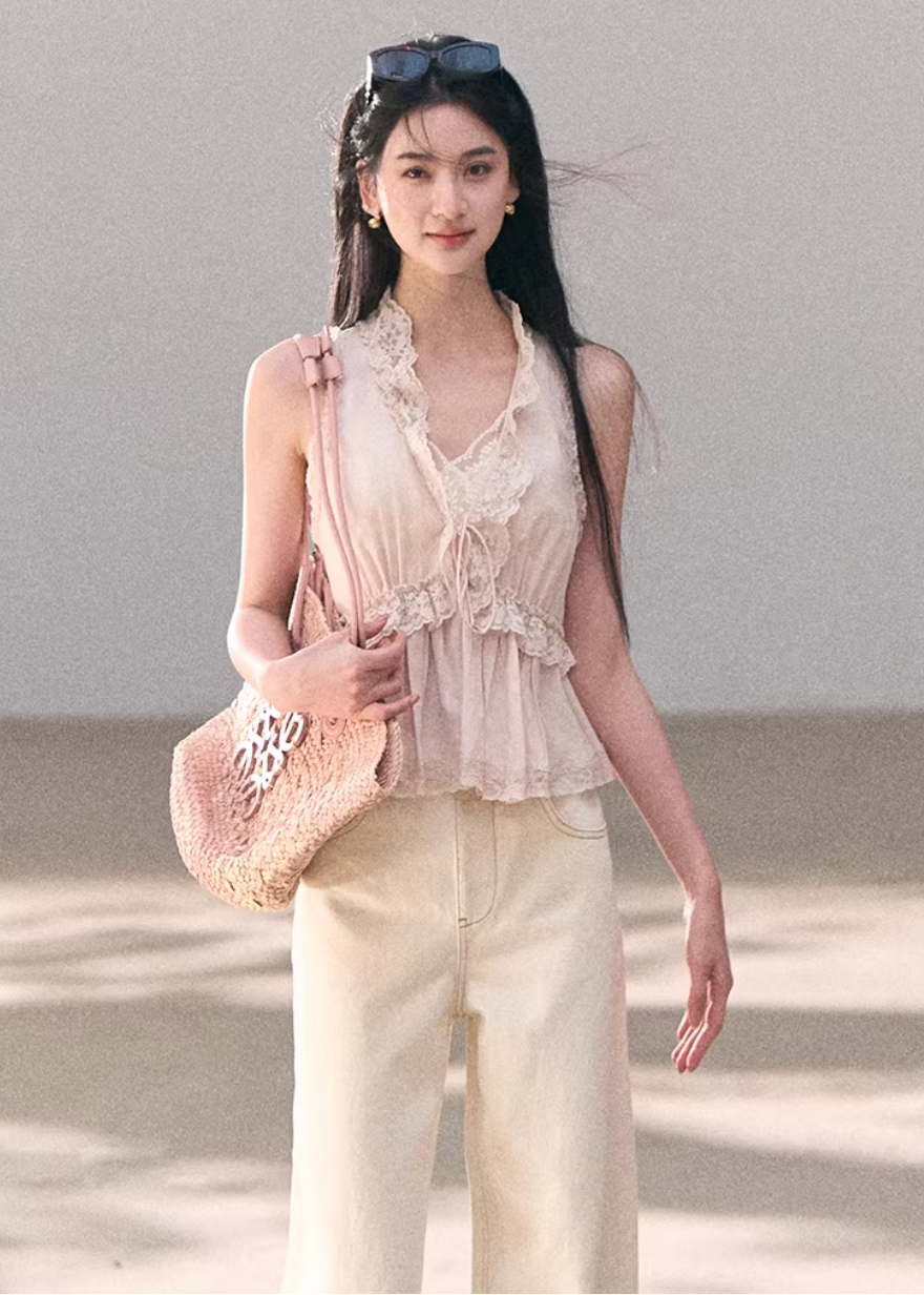 lace halter top women, linen blend top, lyocell blouse women, korean fashion top, spring outfit ideas, casual spring outfits, feminine summer top, lightweight blouse women, soft aesthetic outfit, breathable fabric top, modern feminine clothing, parisian style clothing, relaxed fit top women, versatile summer top, airy fabric blouse, chic everyday outfit, minimal elegant top, resort style top, calm luxury fashion, delicate lace blouse