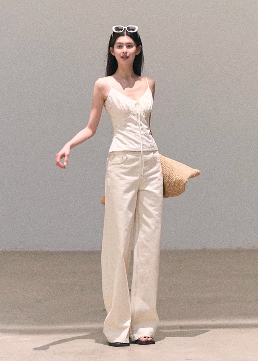 wide leg jeans women, straight denim pants, korean fashion denim, spring outfits 2026, casual spring outfits, washed denim jeans, relaxed fit jeans women, minimalist denim style, soft aesthetic outfit, breathable cotton jeans, modern feminine clothing, parisian style clothing, versatile casual pants, chic everyday outfit, natural style denim, light wash jeans women, comfortable wide leg pants, calm luxury fashion, effortless outfit jeans, spring wardrobe denim