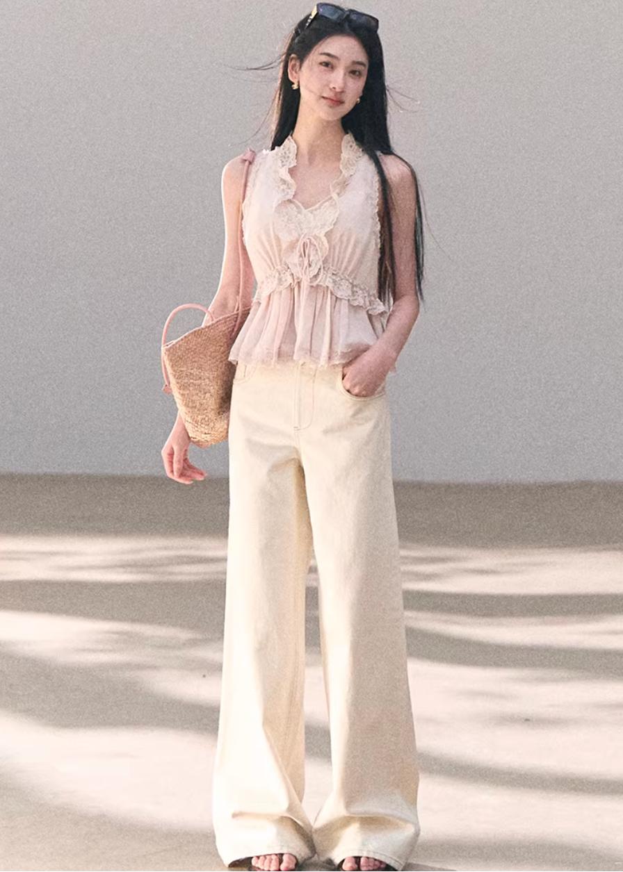 wide leg jeans women, straight denim pants, korean fashion denim, spring outfits 2026, casual spring outfits, washed denim jeans, relaxed fit jeans women, minimalist denim style, soft aesthetic outfit, breathable cotton jeans, modern feminine clothing, parisian style clothing, versatile casual pants, chic everyday outfit, natural style denim, light wash jeans women, comfortable wide leg pants, calm luxury fashion, effortless outfit jeans, spring wardrobe denim