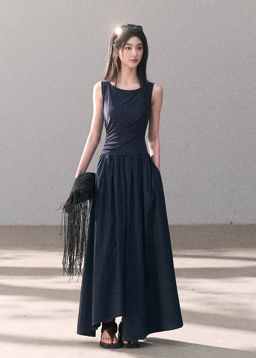 a line long dress women, layered dress women, korean fashion dress, spring outfits 2026, casual spring outfits, wrap dress women, minimalist long dress, soft aesthetic outfit, breathable fabric dress, modern feminine clothing, parisian style clothing, versatile long dress, chic everyday outfit, calm luxury fashion, lightweight dress women, elegant casual dress, effortless style dress, refined minimal dress, spring wardrobe dress, feminine silhouette dress