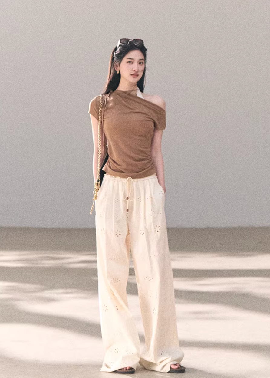 off shoulder knit top women, cut out knit top, lyocell wool top, korean fashion top, spring outfit ideas, casual spring outfits, slim fit knit top, minimalist knitwear women, soft aesthetic outfit, breathable knit top, modern feminine clothing, parisian style clothing, versatile everyday top, chic casual outfit, calm luxury fashion, lightweight knitwear, refined casual wear, fitted knit blouse, effortless style top, spring wardrobe essential