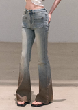 flared jeans women, vintage wash denim, korean fashion denim, spring outfits 2026, casual spring outfits, flare jeans outfit, slim fit flare jeans, minimalist denim style, soft aesthetic outfit, breathable cotton jeans, modern feminine clothing, parisian style clothing, versatile denim pants, chic everyday outfit, calm luxury fashion, relaxed fit denim, light wash jeans women, effortless style jeans, spring wardrobe denim, flattering denim jeans
