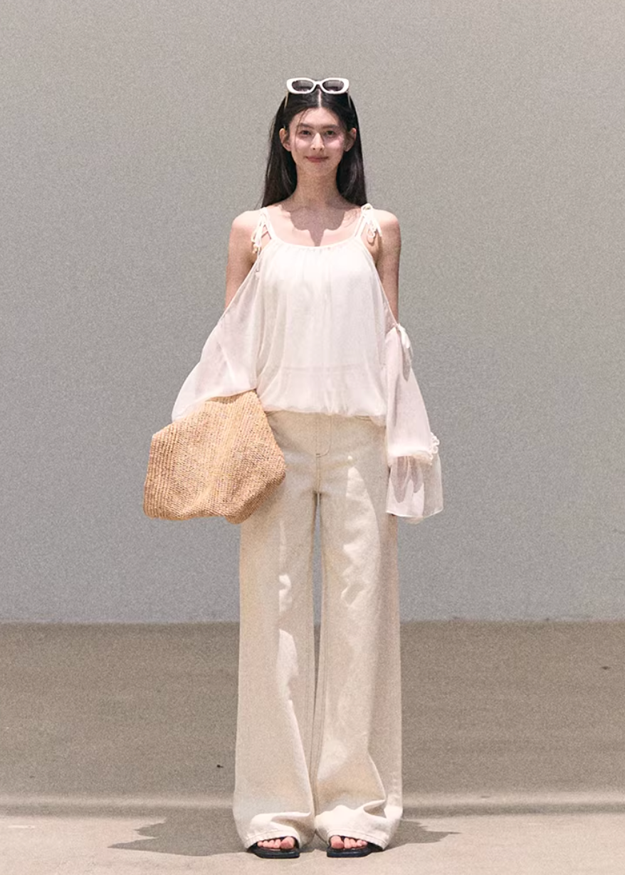 chiffon blouse women, ruffle sleeve top, korean fashion top, spring outfit ideas, casual spring outfits, smock top women, lightweight summer blouse, breathable chiffon top, soft aesthetic outfit, modern feminine clothing, parisian style clothing, versatile everyday top, chic casual outfit, calm luxury fashion, relaxed fit blouse women, effortless style top, spring wardrobe essential, airy fabric blouse, resort style top, feminine flow top
