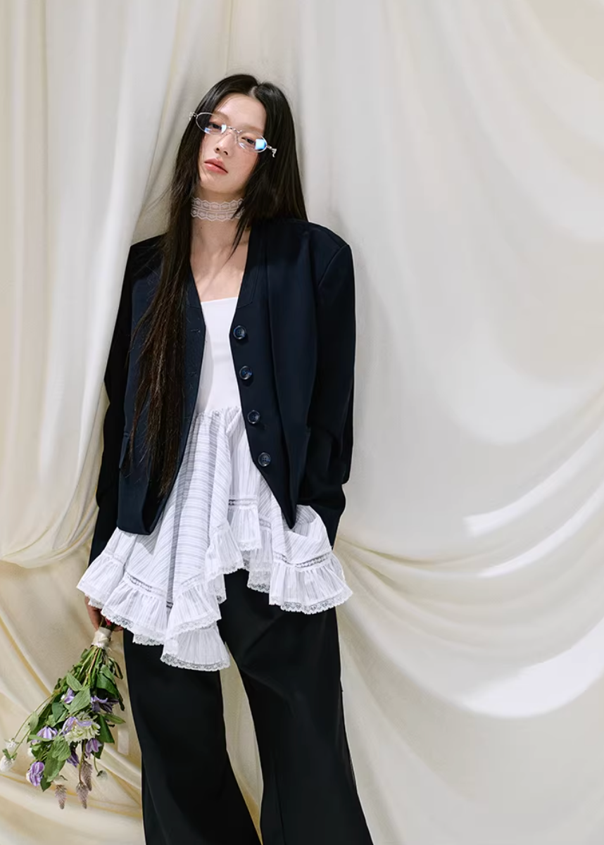 blazer women, patchwork jacket women, korean fashion outerwear, summer work outfits, work outfits women office, tailored blazer women, aesthetic fashion outfit, modern feminine clothing, parisian style clothing, versatile layering jacket, chic office outfit, minimal style blazer, elegant work outfit, refined casual wear, commuter outfit women, lightweight blazer women, professional outfit women, structured jacket women, everyday office outfit, simple elegant blazer