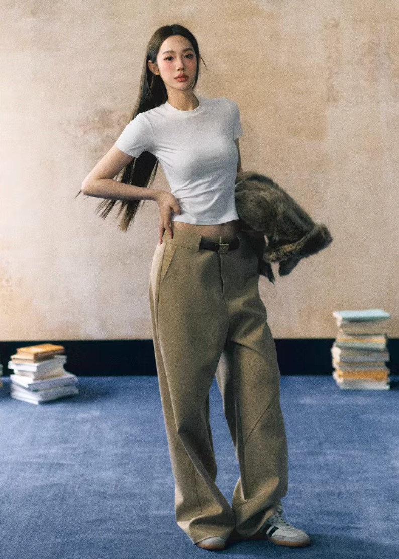 basic t shirt women, slim fit t shirt women, korean fashion top, summer outfits casual, summer outfit ideas, minimalist t shirt women, crew neck tee women, breathable cotton top, soft aesthetic outfit, modern feminine clothing, parisian style clothing, versatile everyday top, chic casual outfit, simple basic top, lightweight summer top, effortless style tee, refined casual wear, spring wardrobe essential, fitted tee women, everyday essential top