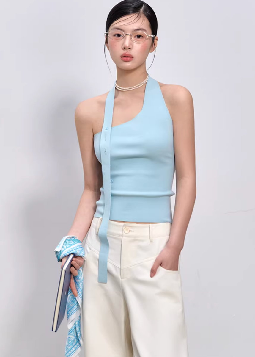halter neck top women, knit halter top, korean fashion top, summer outfit ideas, brunch outfit ideas, slim fit knit top, aesthetic fashion top, modern feminine clothing, parisian style clothing, versatile summer top, chic going out top, lightweight knitwear, soft girl aesthetic outfit, minimal style top, trendy summer top, fitted halter top, casual summer outfit, stylish basic top, feminine outfit top, breathable knit top