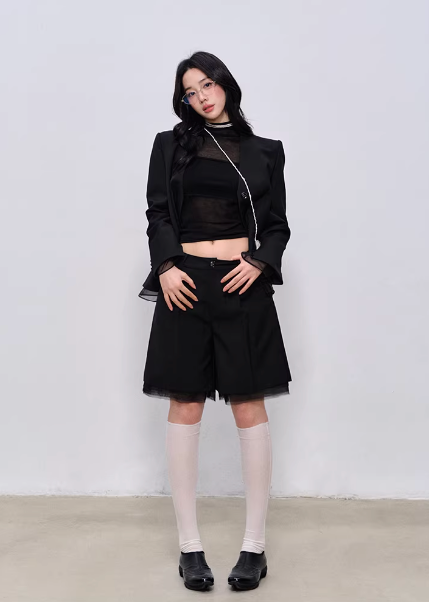 blazer shorts set women, two piece suit women, korean fashion set, summer work outfits women, work outfits women office, casual work outfit women, tailored blazer set, aesthetic fashion outfit, modern feminine clothing, parisian style clothing, chic office outfit, versatile two piece outfit, professional outfit women, minimal style suit, elegant work outfit, refined casual wear, commuter outfit women, lightweight summer suit, stylish office outfit, everyday work set