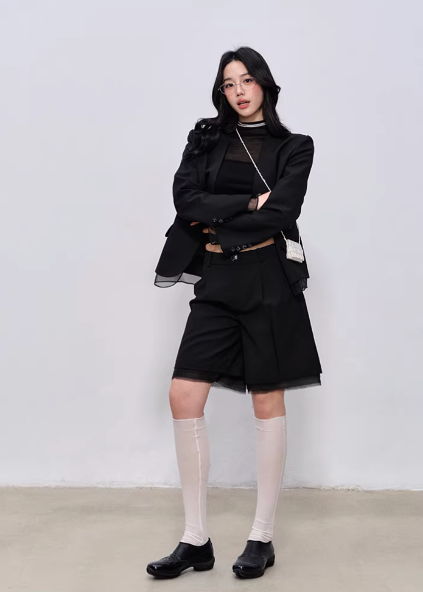blazer shorts set women, two piece suit women, korean fashion set, summer work outfits women, work outfits women office, casual work outfit women, tailored blazer set, aesthetic fashion outfit, modern feminine clothing, parisian style clothing, chic office outfit, versatile two piece outfit, professional outfit women, minimal style suit, elegant work outfit, refined casual wear, commuter outfit women, lightweight summer suit, stylish office outfit, everyday work set