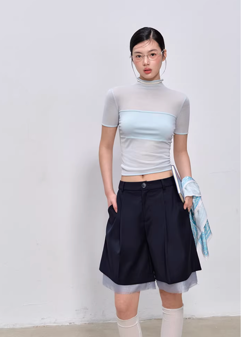 blazer shorts set women, two piece suit women, korean fashion set, summer work outfits women, work outfits women office, casual work outfit women, tailored blazer set, aesthetic fashion outfit, modern feminine clothing, parisian style clothing, chic office outfit, versatile two piece outfit, professional outfit women, minimal style suit, elegant work outfit, refined casual wear, commuter outfit women, lightweight summer suit, stylish office outfit, everyday work set