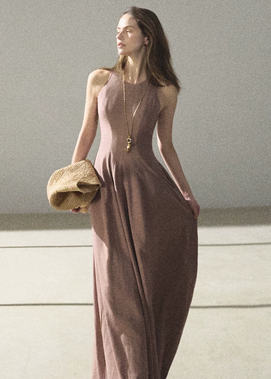 linen dress women, sleeveless summer dress, korean fashion dress, minimal outfit women, effortless outfit ideas, casual summer outfits, breathable linen dress, modern feminine clothing, parisian style clothing, versatile summer dress, chic everyday outfit, calm luxury fashion, lightweight dress women, elegant casual dress, refined minimal dress, summer wardrobe dress, feminine silhouette dress, natural fabric dress, clean line dress, simple elegant dress

