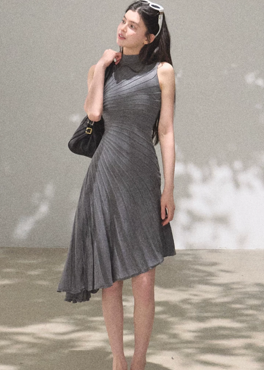 wool dress women, sleeveless midi dress, korean fashion dress, minimal outfit women, effortless outfit ideas, casual elegant dress, modern feminine clothing, parisian style clothing, refined minimal dress, versatile everyday dress, chic daily outfit, calm luxury fashion, lightweight wool dress, clean silhouette dress, timeless fashion dress, elegant work outfit, feminine silhouette dress, simple structured dress, soft drape dress, spring wardrobe dress

