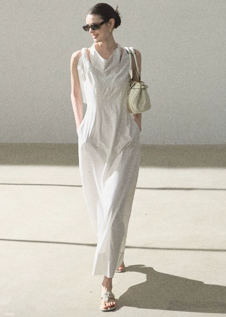 halter dress women, cotton summer dress, korean fashion dress, minimal outfit women, effortless outfit ideas, casual summer outfits, sleeveless midi dress, modern feminine clothing, parisian style clothing, versatile summer dress, chic everyday outfit, calm luxury fashion, breathable cotton dress, relaxed fit dress women, natural fabric dress, simple elegant dress, clean silhouette dress, summer wardrobe dress, everyday casual dress, minimalist fashion dress

