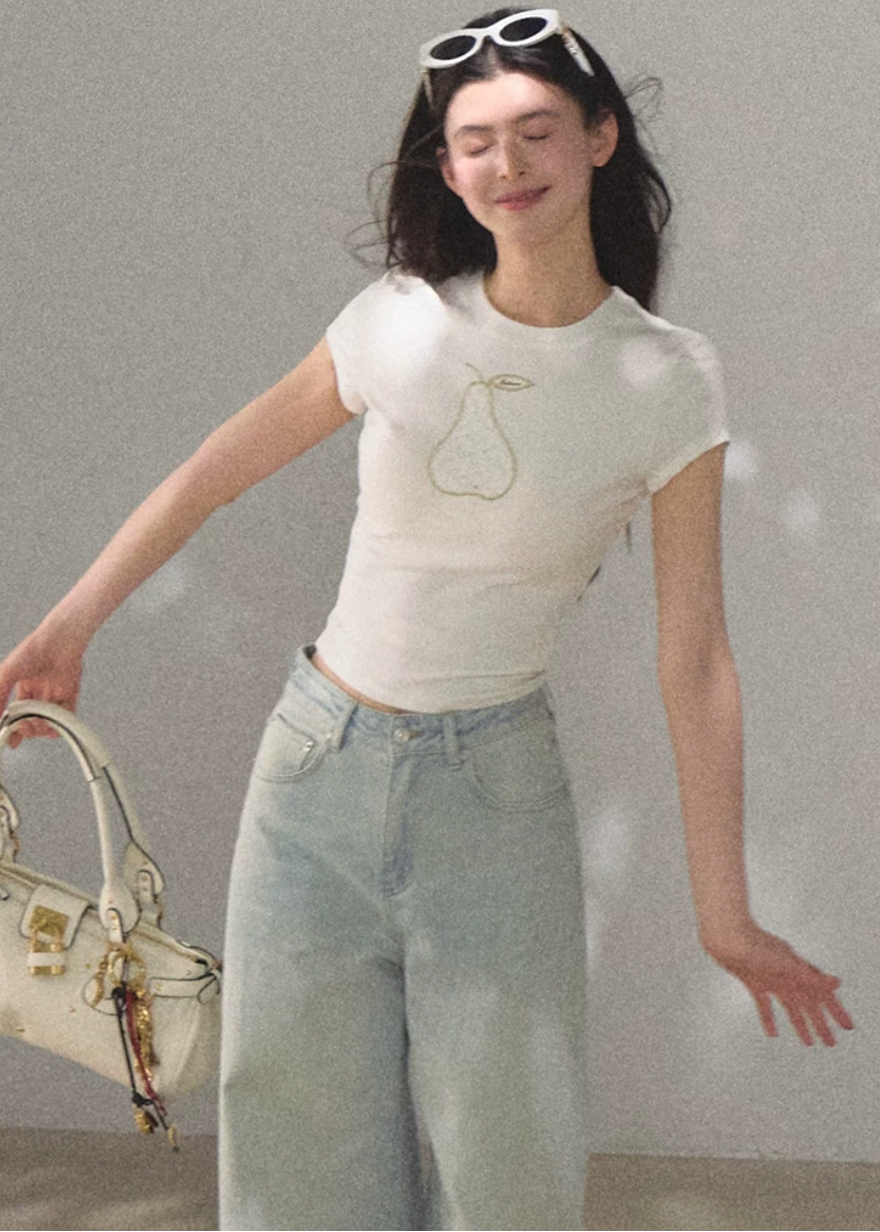 wide leg jeans women, embroidered denim pants, korean fashion jeans, minimal outfit women, effortless outfit ideas, casual everyday outfit, lightweight denim jeans, modern feminine clothing, parisian style clothing, versatile wide pants, chic casual outfit, calm luxury fashion, breathable denim pants, relaxed fit jeans women, natural style outfit, simple everyday pants, floral embroidery jeans, casual chic denim, soft aesthetic outfit, summer denim outfit

