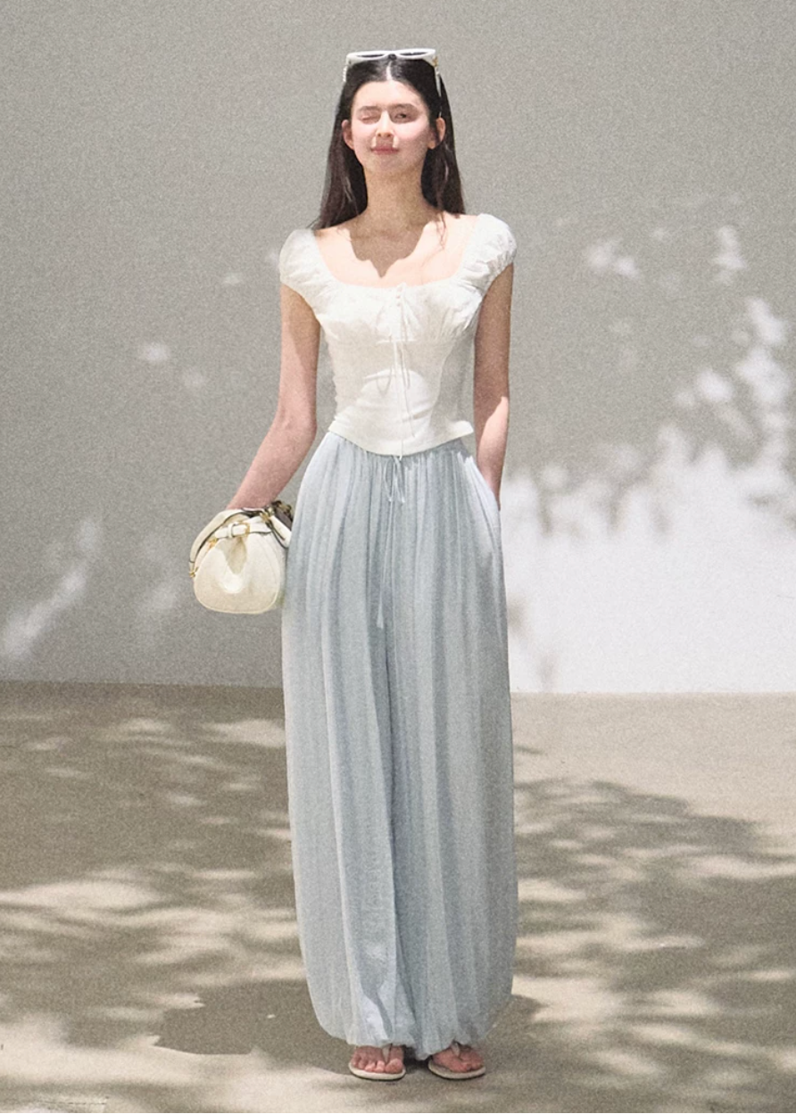 silk pants women, wide leg trousers women, korean fashion pants, minimal outfit women, effortless outfit ideas, casual summer outfits, mulberry silk pants, modern feminine clothing, parisian style clothing, versatile wide pants, chic everyday outfit, calm luxury fashion, breathable summer pants, relaxed fit trousers women, natural fabric clothing, elegant casual pants, summer wardrobe bottoms, lightweight silk trousers, clean silhouette pants, simple elegant outfit

