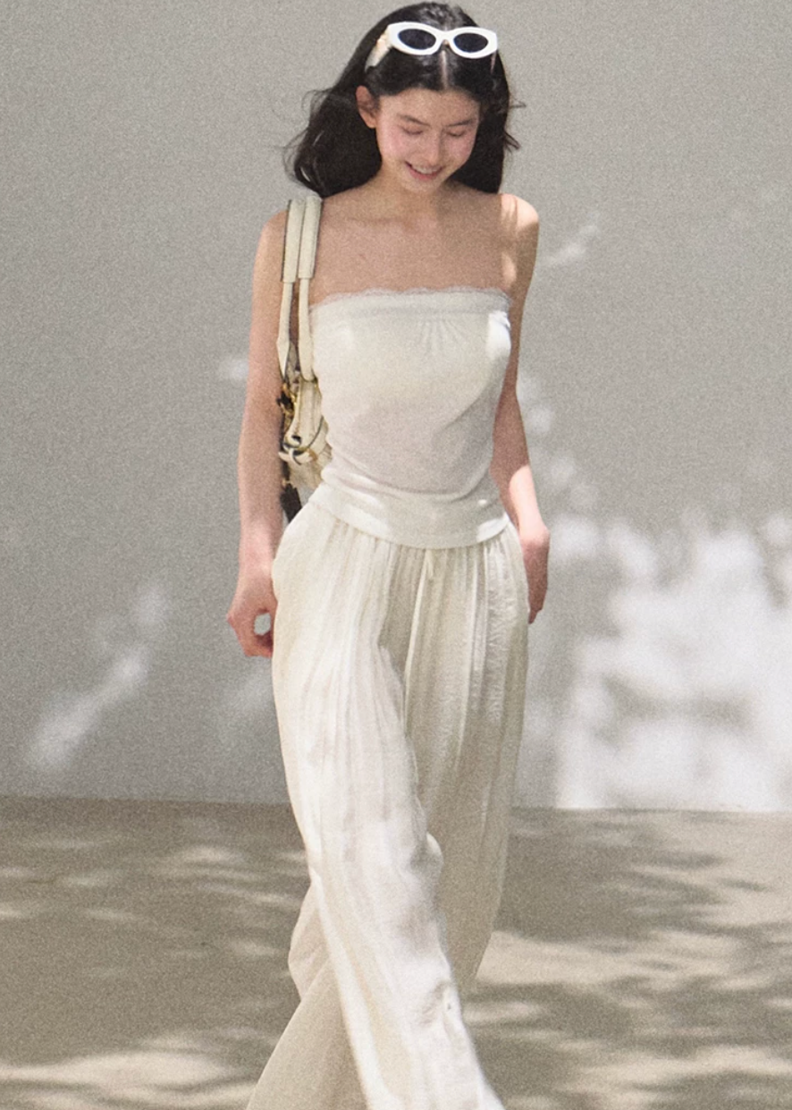 silk pants women, wide leg trousers women, korean fashion pants, minimal outfit women, effortless outfit ideas, casual summer outfits, mulberry silk pants, modern feminine clothing, parisian style clothing, versatile wide pants, chic everyday outfit, calm luxury fashion, breathable summer pants, relaxed fit trousers women, natural fabric clothing, elegant casual pants, summer wardrobe bottoms, lightweight silk trousers, clean silhouette pants, simple elegant outfit
