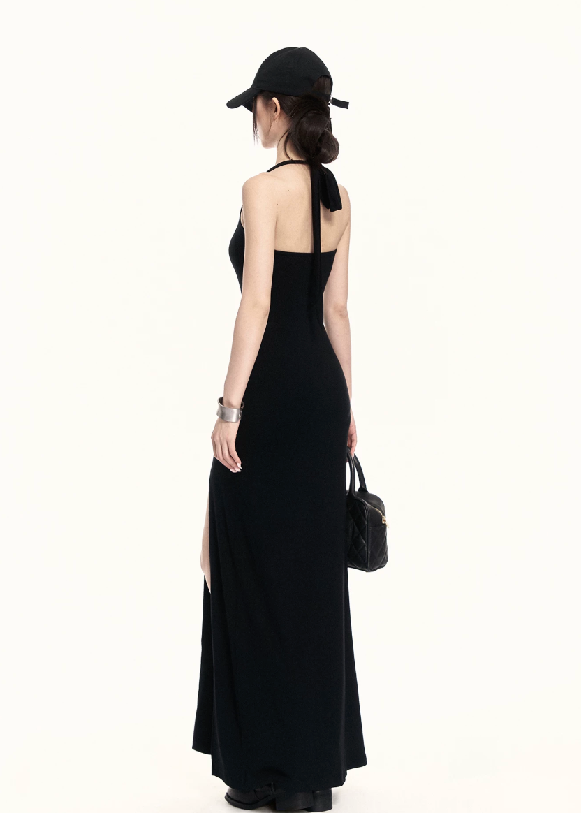 halter maxi dress women, backless dress women, bodycon maxi dress, knit dress women, korean fashion dress, slim fit dress women, summer outfit ideas, vacation dress women, elegant long dress, sleeveless maxi dress, chic minimal dress, long summer dress, modern feminine outfit, flattering bodycon dress, stylish maxi dress, trendy long dress, parisian style dress, statement dress women, clean silhouette dress, refined maxi dress