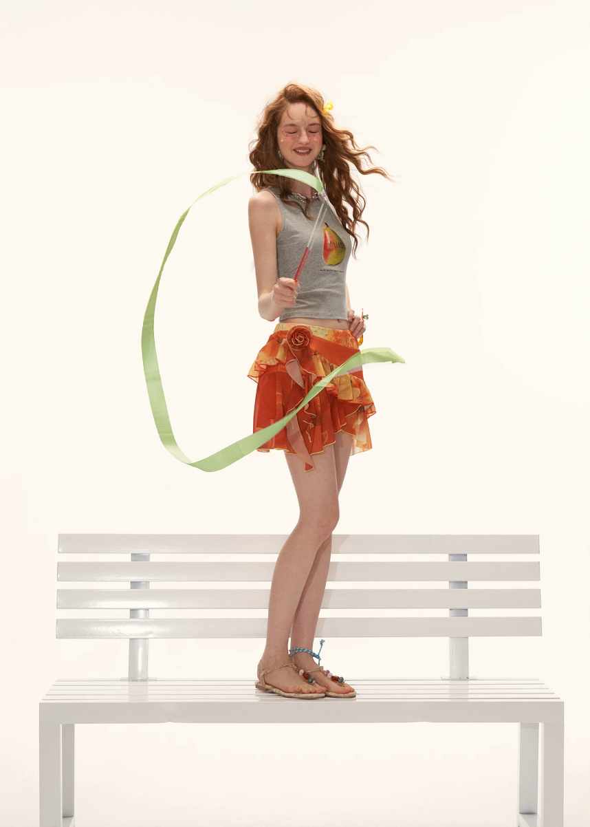 tank top women, summer 2026 outfits, casual summer outfits women, fruit print top, pear print tank top, korean fashion top, picnic outfit women, brunch outfit women, casual outfit ideas, slim fit tank top women, aesthetic outfit women, lightweight summer top, everyday casual top, cute summer top, trendy graphic tank, vintage style tank top, fashion summer top, sleeveless crop top women, versatile summer top, playful outfit women