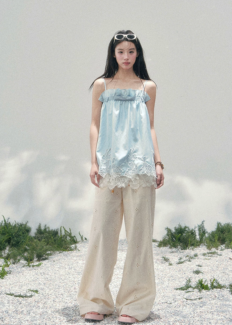 aomalm top, white camisole top, lace hem cami, feminine korean top, french style camisole, babydoll summer top, romantic lace trim top, white summer blouse, airy camisole women, soft girl summer top, vacation camisole top, pretty summer outfit