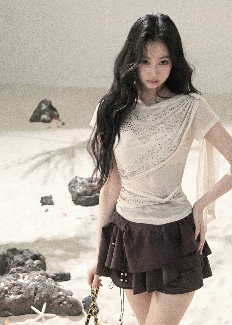 aomalm top, off shoulder top, sleeveless off shoulder top, korean fashion top, feminine summer top, waist slimming top, draped summer blouse, romantic korean outfit, elegant off shoulder blouse, slim fit summer top, soft going out top, refined feminine top