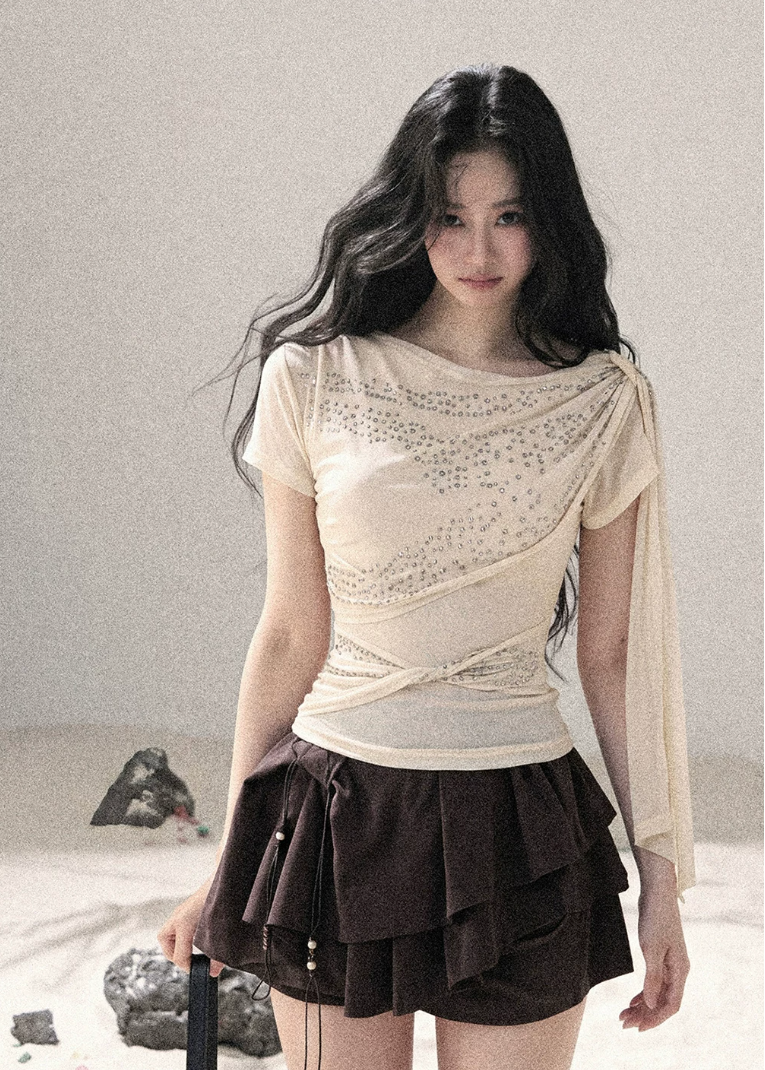 aomalm top, off shoulder top, sleeveless off shoulder top, korean fashion top, feminine summer top, waist slimming top, draped summer blouse, romantic korean outfit, elegant off shoulder blouse, slim fit summer top, soft going out top, refined feminine top